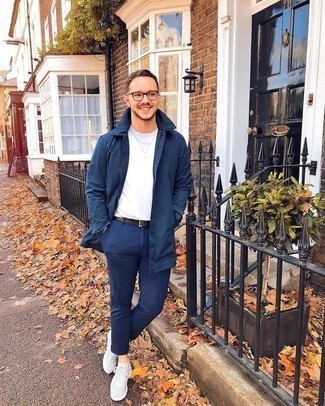 Какие дождевики носить с серыми низкими кедами мужчине