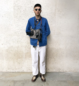 С чем носить серую сумку почтальона