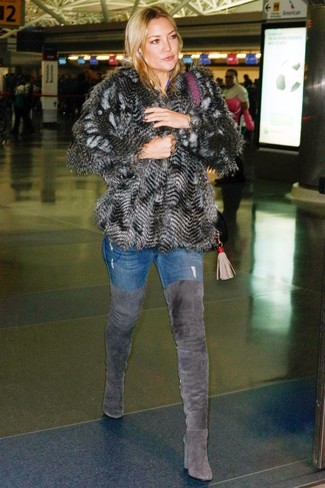 С чем носить серую верхнюю одежду женщине