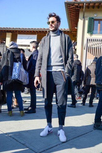 С чем носить серое длинное пальто