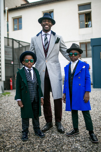 Какие оксфорды носить с серым длинным пальто