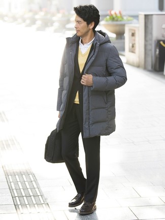 Какие лоферы носить с серой паркой мужчине