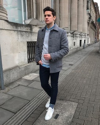 С чем носить серое полупальто