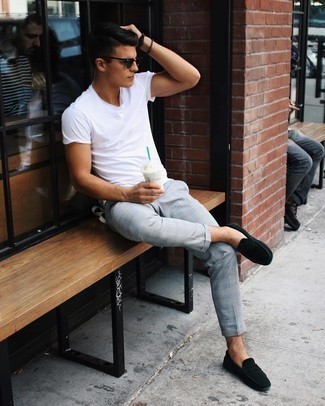 С чем носить серые брюки в шотландскую клетку мужчине лето