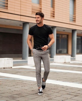 С чем носить серые брюки в шотландскую клетку мужчине лето