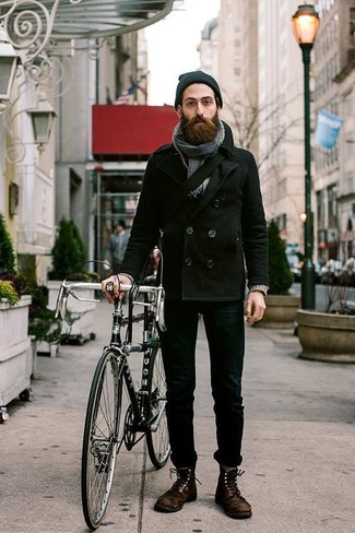 С чем носить серый шарф в шотландскую клетку мужчине