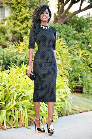 С чем носить серое платье в горошек