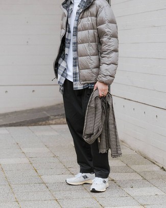 С чем носить серую куртку-пуховик мужчине