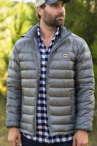 С чем носить серую куртку-пуховик мужчине