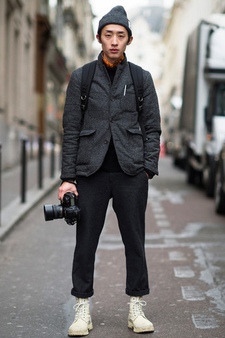 С чем носить серую стеганую куртку мужчине