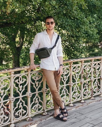 С чем носить серые сандалии мужчине