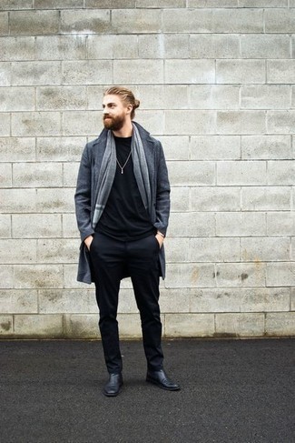 С чем носить серый шарф мужчине