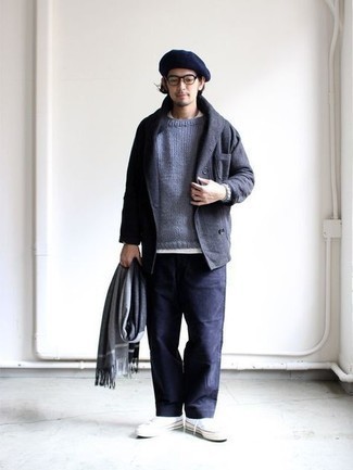 С чем носить серый шарф мужчине