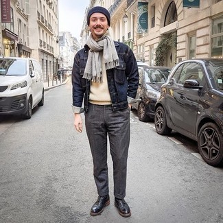 С чем носить серый шарф мужчине