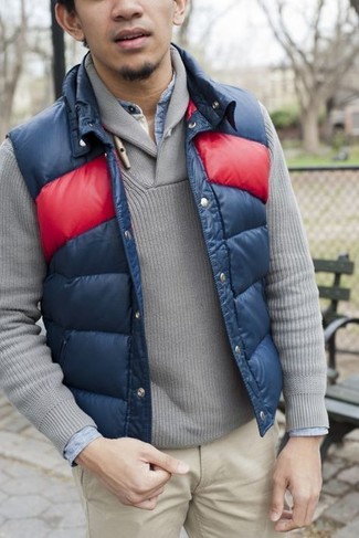 С чем носить серый свитер с отложным воротником