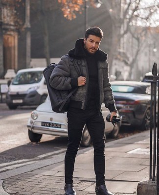 Какой худи носить с серой короткой дубленкой мужчине