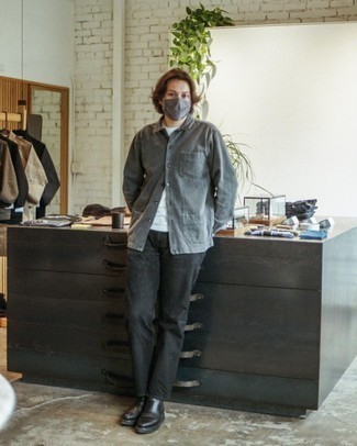 Какие ботинки челси носить с серой курткой-рубашкой мужчине