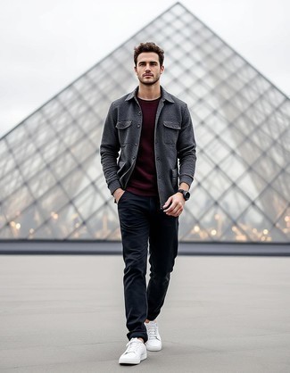 С чем носить серую куртку-рубашку мужчине