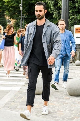 С чем носить серую куртку-рубашку мужчине