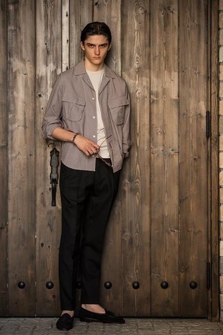 С чем носить серую куртку-рубашку мужчине