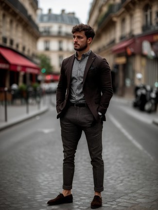 С чем носить серую рубашку мужчине