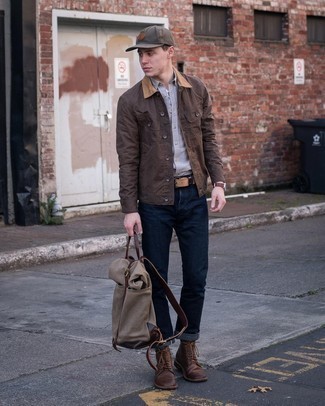 С чем носить серую рубашку с коротким рукавом мужчине