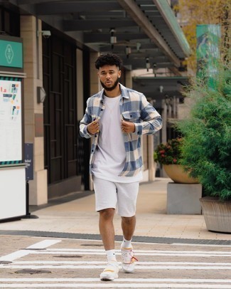 Какие кроссовки носить с серыми шортами мужчине