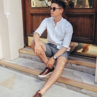 С чем носить серые шорты мужчине