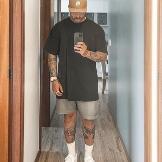 С чем носить серые шорты мужчине