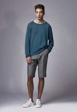 Какие низкие кеды носить с серыми шортами мужчине