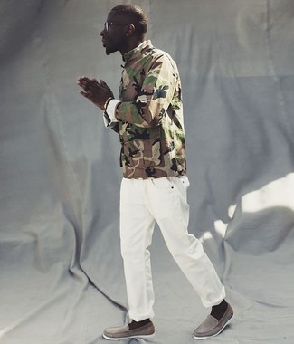 С чем носить серые слипоны мужчине