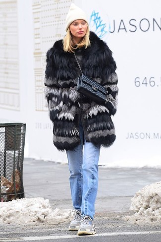 С чем носить серые кеды женщине