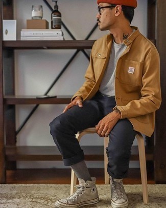 С чем носить серые носки мужчине