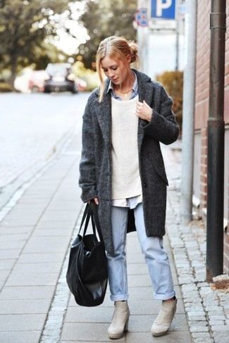 С чем носить серые замшевые ботильоны