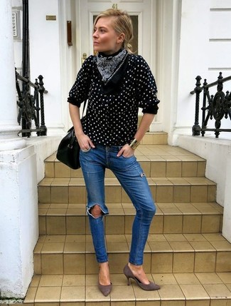 С чем носить серые замшевые туфли