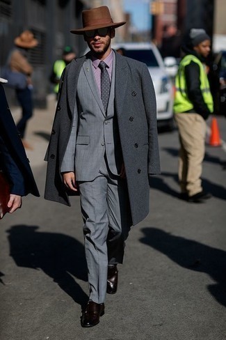 Какие длинные пальто носить с серым костюмом