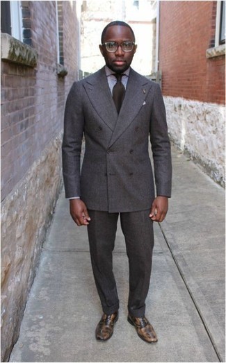 Какие оксфорды носить с серым костюмом