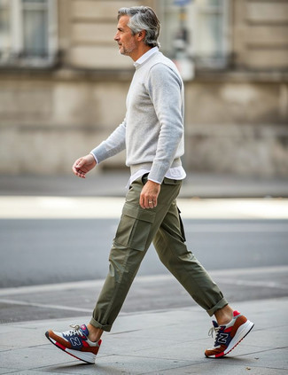 С чем носить серый свитер мужчине