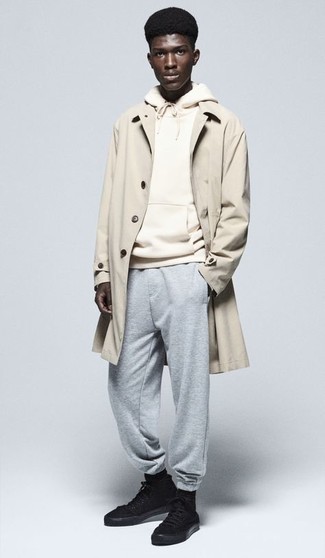 С чем носить серые спортивные штаны мужчине