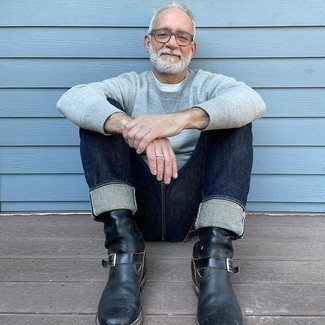 Какие ботинки челси носить с серым свитшотем мужчине