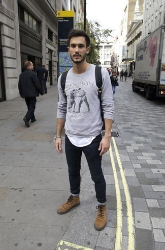 Какие майки носить с серым свитшотем мужчине