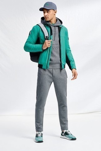 С чем носить серый спортивный костюм мужчине