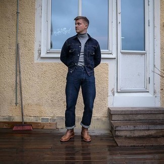 Как носить серую водолазку с синими джинсами мужчине