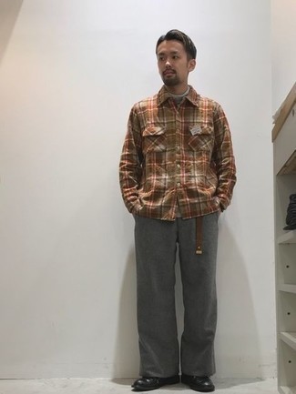 Как носить серую водолазку с серыми брюками чинос