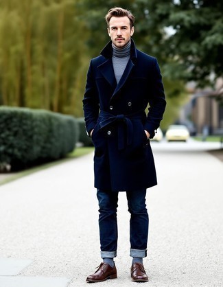 С чем носить серую водолазку мужчине