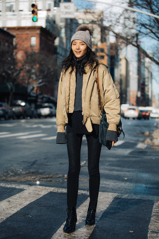 Какие леггинсы носить с серой водолазкой