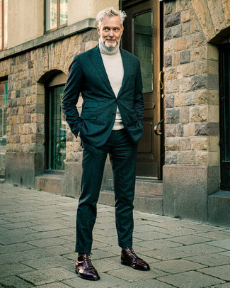 Какие костюмы носить с серой водолазкой