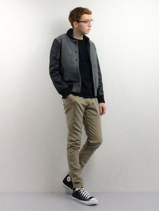 С чем носить серую университетскую куртку мужчине