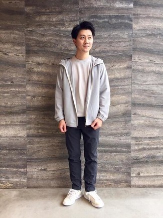 С чем носить серую ветровку мужчине