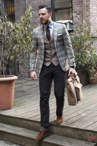 Как носить серый шерстяной пиджак с черными брюками чинос